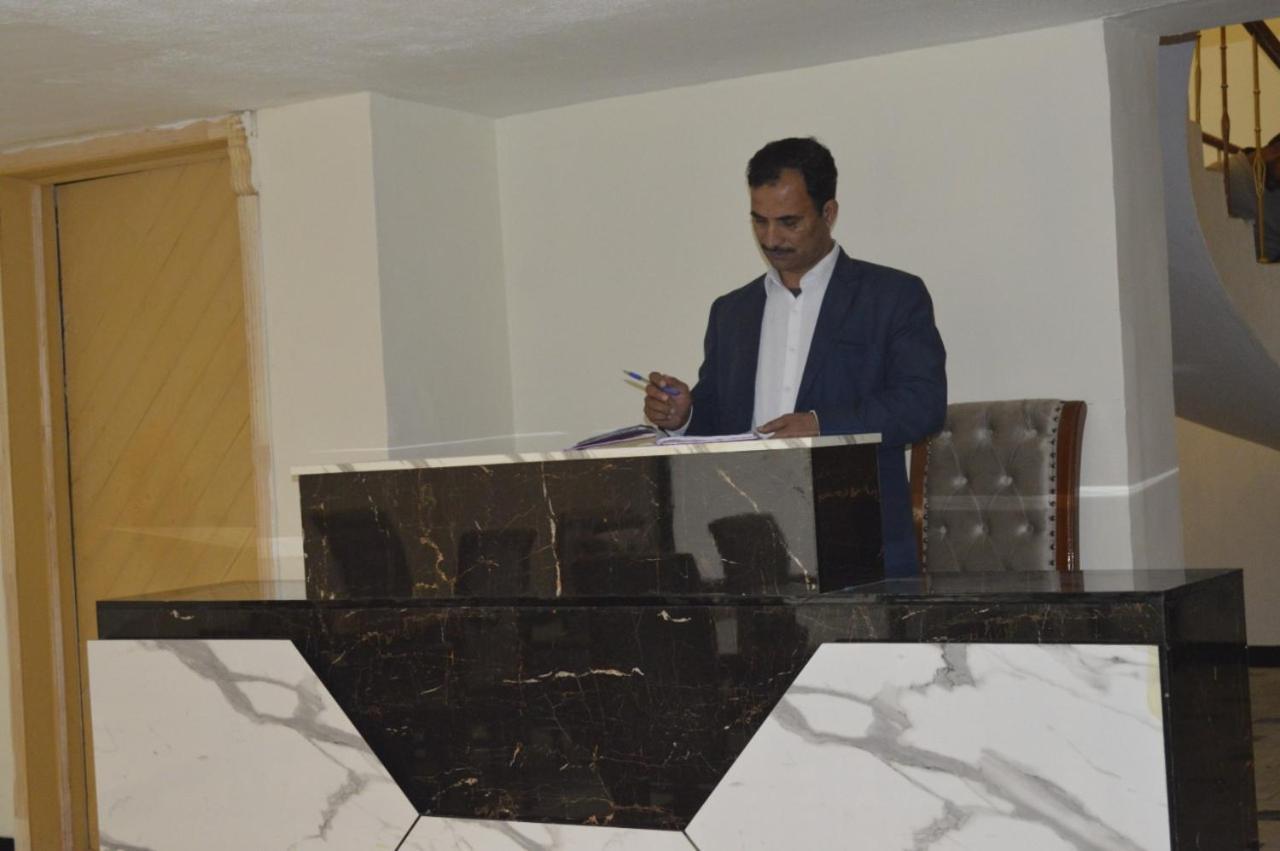 Rose Valet Guest House Islamabad Buitenkant foto