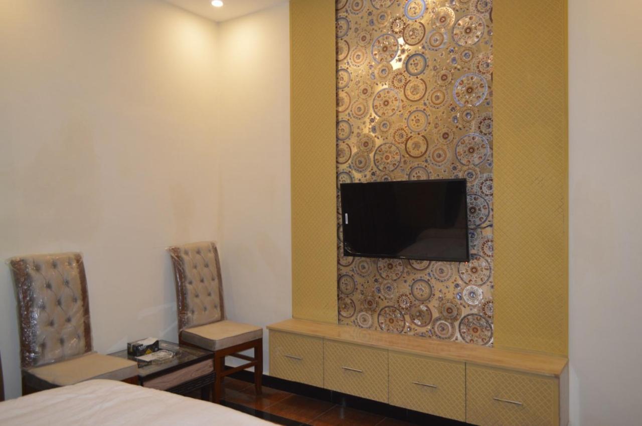 Rose Valet Guest House Islamabad Buitenkant foto