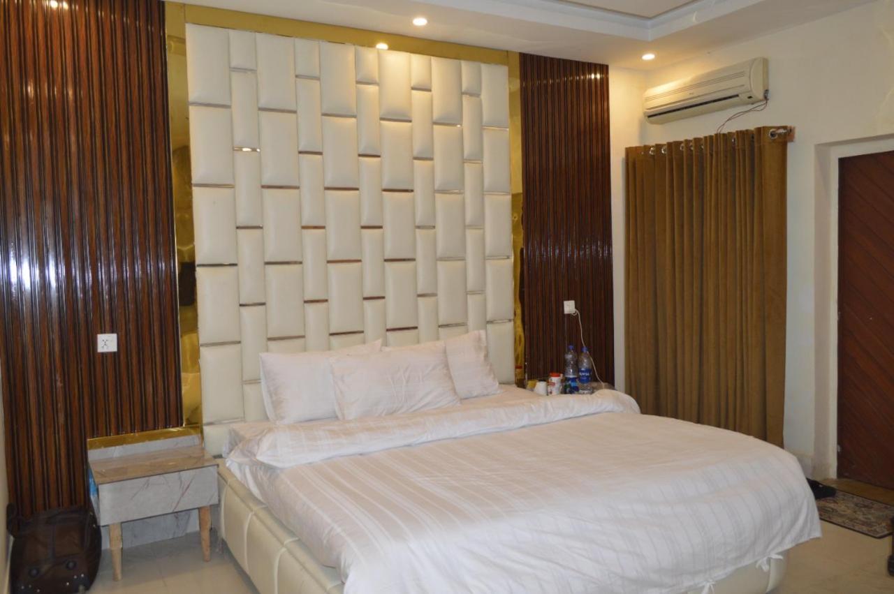 Rose Valet Guest House Islamabad Buitenkant foto